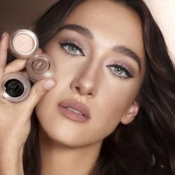 MATTE EYES TO MESMERISE -Fashion Cosmetics Shop 002 210056 MATTE E2M HM BELLA FAIR CM 2110