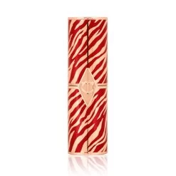 LIMITED EDITION MATTE REVOLUTION -Fashion Cosmetics Shop Closed Lipstick Luna New Year Packshot